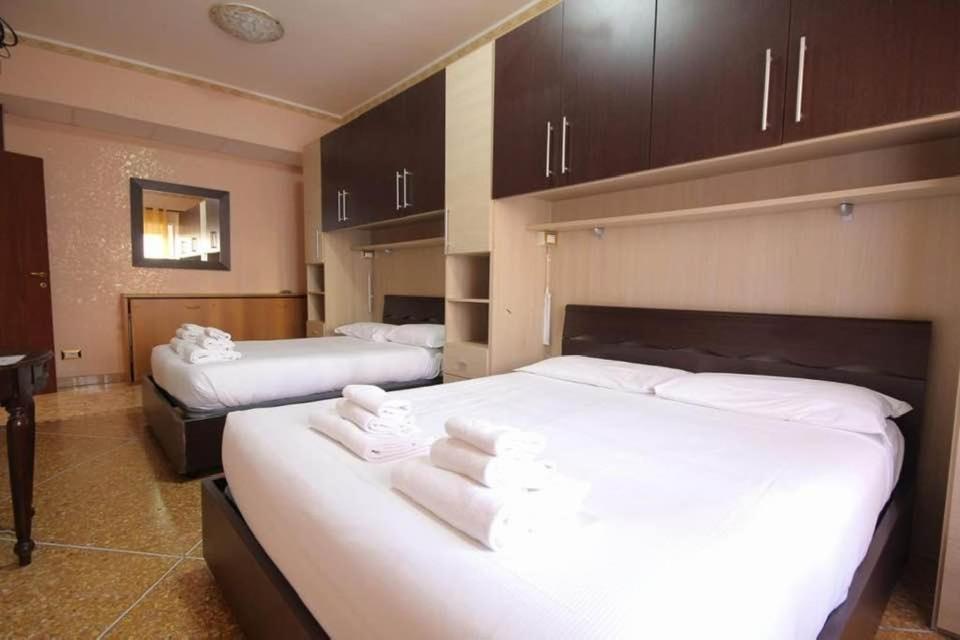Er Pirata Villa Рим Екстериор снимка